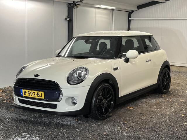 Mini COOPER 3-Deurs 1.5 Pepper Serious Business 136PK 4-2017 2e EIG *78.447 KM*!! NW APK !!