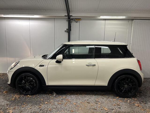 Mini COOPER 3-Deurs 1.5 Pepper Serious Business 136PK 4-2017 2e EIG *78.447 KM*!! NW APK !!