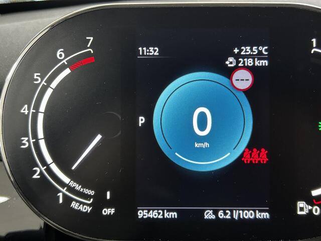 Mini COOPER 5-Deurs 1.5 Business Edition NAVIGATIE | PARKEERSENSOREN ACHTER | CLIMATE CONTROL
