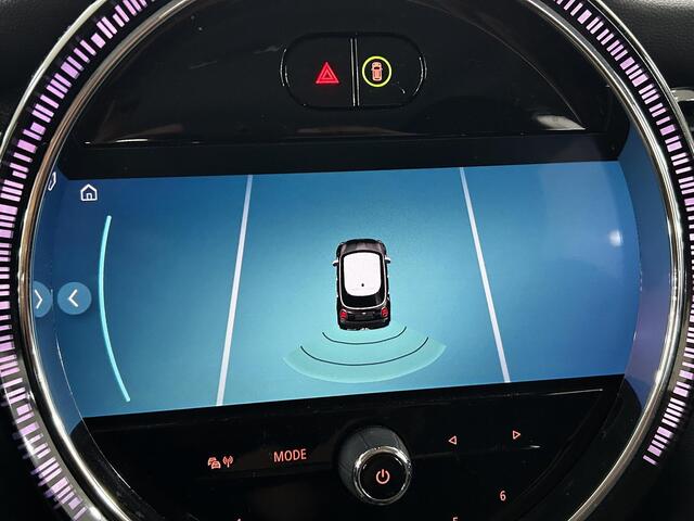 Mini COOPER 5-Deurs 1.5 Business Edition NAVIGATIE | PARKEERSENSOREN ACHTER | CLIMATE CONTROL
