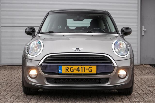 Mini COOPER 5-Deurs 1.5 Business - Navi | Leder | Stoelverw.