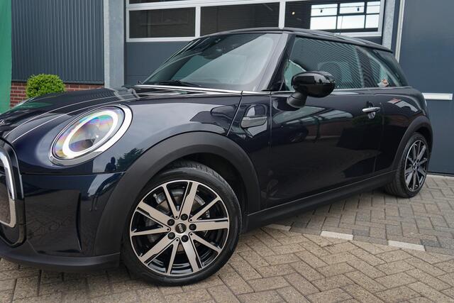 Mini COOPER 1.5 Classic