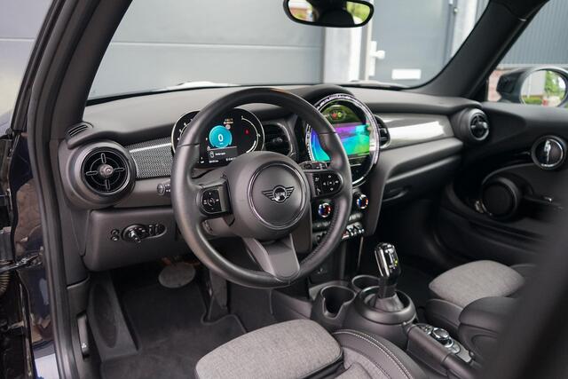 Mini COOPER 1.5 Classic
