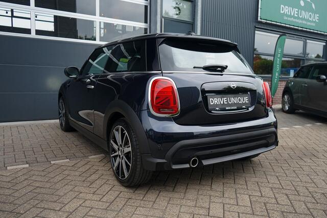 Mini COOPER 1.5 Classic