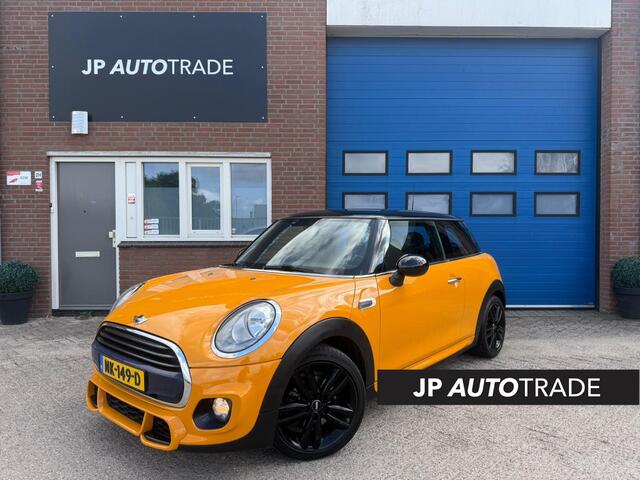 Mini COOPER 1.5 | JCW | NL Auto | 18" | NAV | Dealer Ond.
