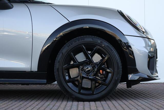 Mini COOPER 5-Deurs 1.5 C John Cooper Works XL | Pano-dak | Harman Kardon | Elektrische stoelen met geheugen | Head-up display | Comfortacces | Stoelverwarming