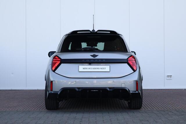 Mini COOPER 5-Deurs 1.5 C John Cooper Works XL | Pano-dak | Harman Kardon | Elektrische stoelen met geheugen | Head-up display | Comfortacces | Stoelverwarming