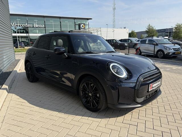Mini COOPER 5-Deurs 1.5 Yours pano, nappa leder