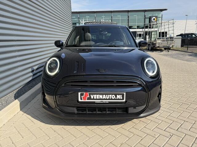 Mini COOPER 5-Deurs 1.5 Yours pano, nappa leder