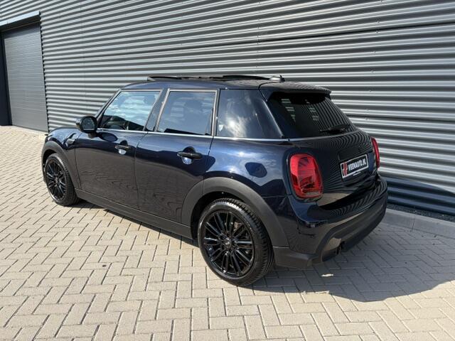 Mini COOPER 5-Deurs 1.5 Yours pano, nappa leder
