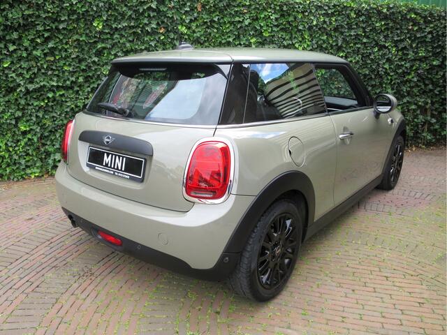 Mini COOPER 1.5 Chili F56 LCI LED, Navi, Apple CarPlay, DAB en 16"