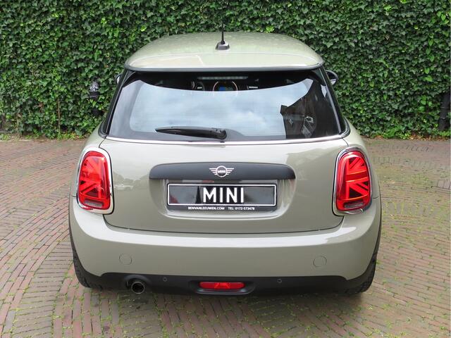 Mini COOPER 1.5 Chili F56 LCI LED, Navi, Apple CarPlay, DAB en 16"
