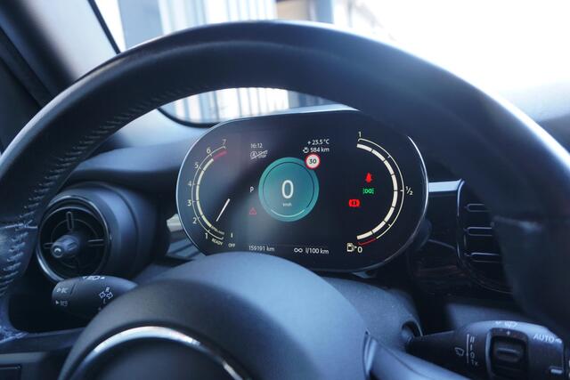 Mini COOPER 5-Deurs 1.5 Business Edition | FULL LED | HEADUP DISP. | SPORTSTOELEN | STOELVERW. | CAMERA |