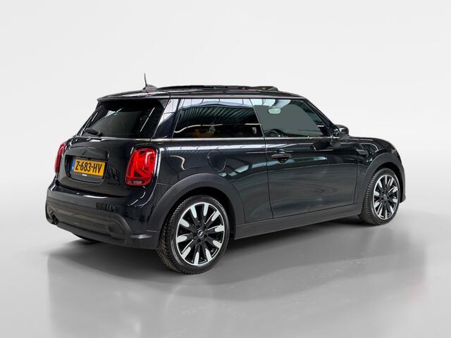 Mini COOPER 3-Deurs 1.5 MINI Yours I Panoramadak I Stoelverwarming I Cruise I Head-Up Display I Camera I CarPlay I Navi I