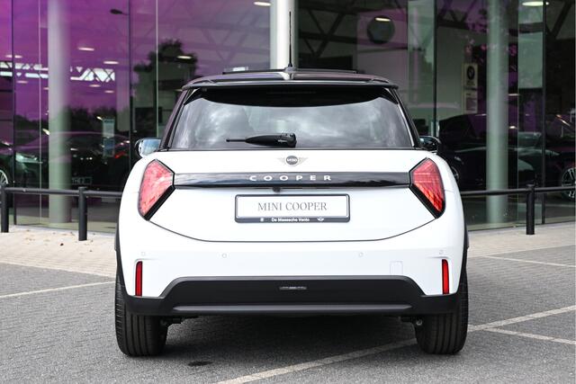 Mini COOPER Hatchback C Automaat / Classic / Pakket M / 17" U-Spoke grey