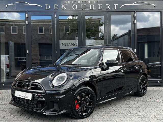 Mini COOPER 5-Deurs 1.5 C John Cooper Works M / JCW / PANO / CAMERA / CARPLAY
