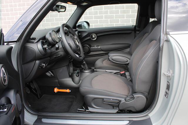 Mini COOPER 1.5 Cooper / LED / Carplay / Keyless / N.A.P.