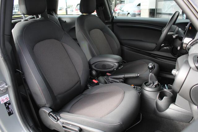 Mini COOPER 1.5 Cooper / LED / Carplay / Keyless / N.A.P.