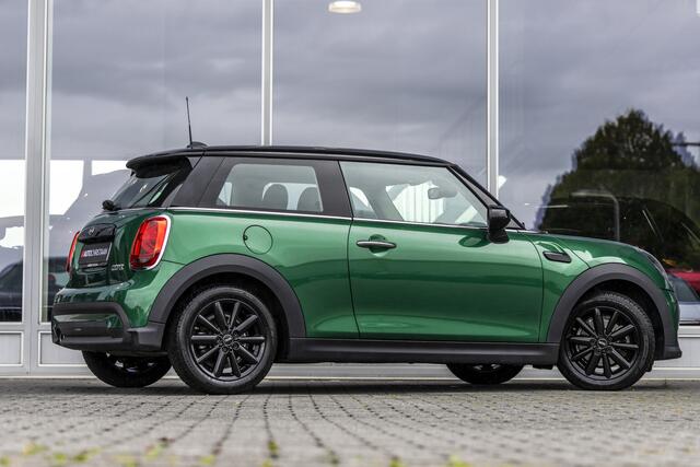 Mini COOPER 3-Deurs 1.5 Camden Edition | Carplay | NL auto