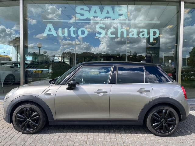 Mini COOPER 5-Deurs 1.5 Serious Business | Rijklaar incl garantie | Keyless entry Parkeersensoren Sportstoel LED