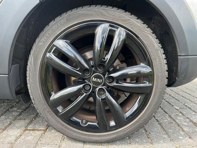 Mini COOPER 5-Deurs 1.5 Serious Business | Rijklaar incl garantie | Keyless entry Parkeersensoren Sportstoel LED