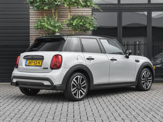 Mini COOPER 5-Deurs 1.5 Business Edition Leer Camera Led Navi Cruise