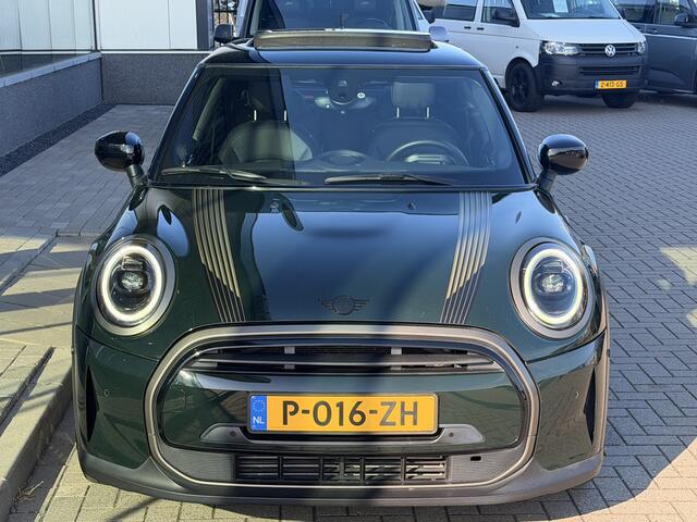 Mini COOPER 3-Deurs 1.5 Resolute Edition | Pano | Harman / Kardon | Apple Carplay | Leder | Stoelverwarming | Achteruitrijcamera |
