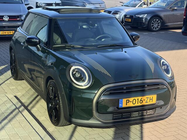 Mini COOPER 3-Deurs 1.5 Resolute Edition | Pano | Harman / Kardon | Apple Carplay | Leder | Stoelverwarming | Achteruitrijcamera |
