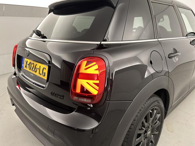 Mini COOPER 5-Deurs 1.5 Aut. Camden Black-Ed. Leder/Sportstoelen/Digi.Dashboard