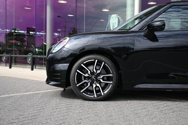 Mini COOPER Hatchback E / John Cooper Works / Pakket L / 18" JCW Lap Spoke 2-tone