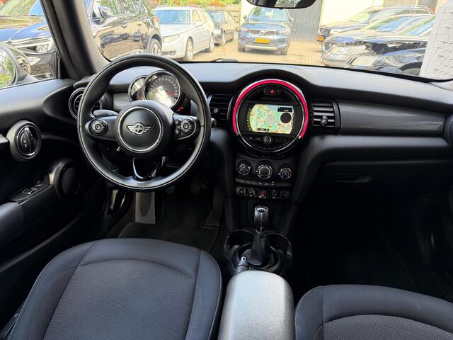 Mini COOPER 3-Deurs 1.5 Business Navigatie Dealeronderhouden Cruise control