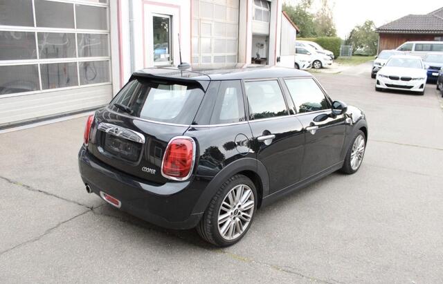 Mini COOPER 5-Deurs 1.5 Chili. Panorama,Led,Navi,Half leer, Facelift ! Zeer mooi !!