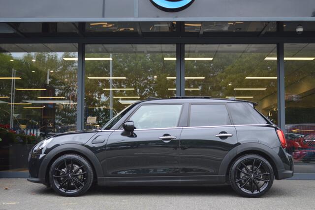 Mini COOPER 5-Deurs 1.5 Aut. Led Leder Panorama Camera CarPlay Pdc