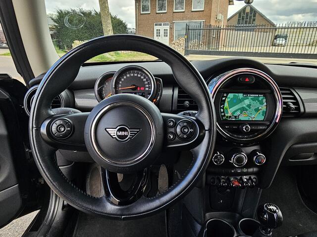 Mini COOPER Mini 1.5 Cooper! Airco! Lm Velgen! Navi! NL auto! Apk 8-2027! SUMMER SALE!