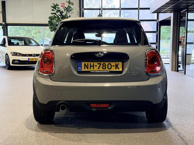 Mini COOPER 3-Deurs 1.5 Serious Business NAP | Nardo grey/White | Navigatie | LED | Stoelverwarming