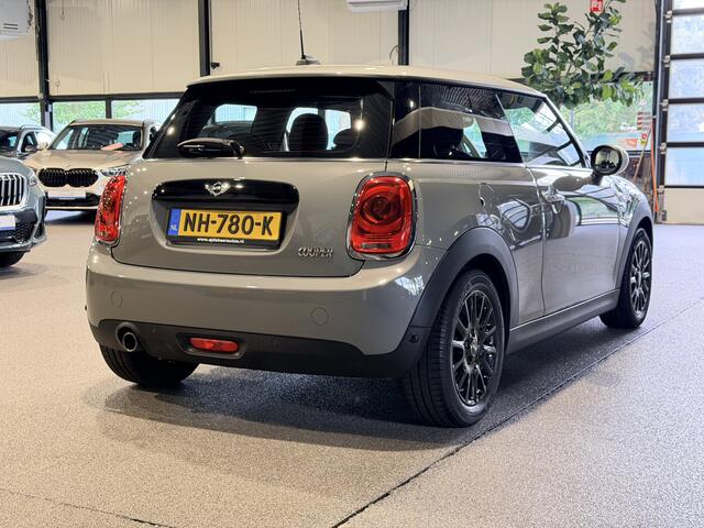 Mini COOPER 3-Deurs 1.5 Serious Business NAP | Nardo grey/White | Navigatie | LED | Stoelverwarming