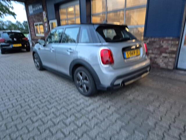 Mini COOPER 1.5 Cooper Camden Edition, -5- Deurs, Navi, Cruise, Carplay, ALL IN prijs!