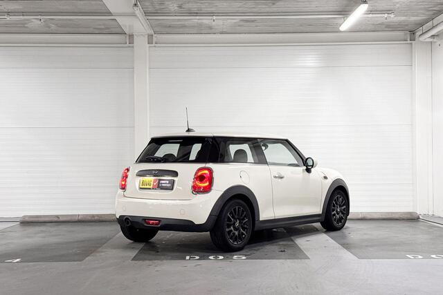 Mini COOPER 3-Deurs One | Cruise Control | MINI Connected | 16" LM Victory Spoke zwart |