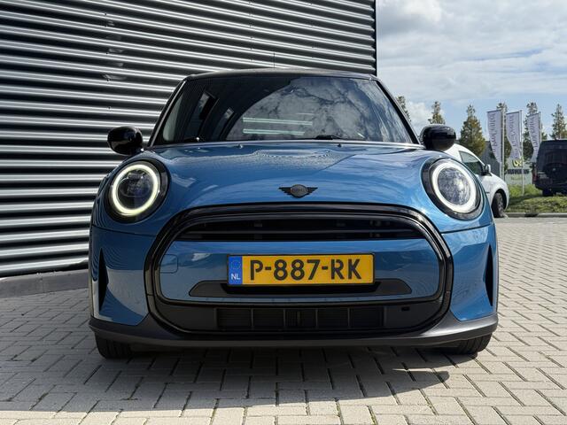 Mini COOPER 5-Deurs 1.5 Apple/Navi