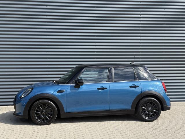 Mini COOPER 5-Deurs 1.5 Apple/Navi