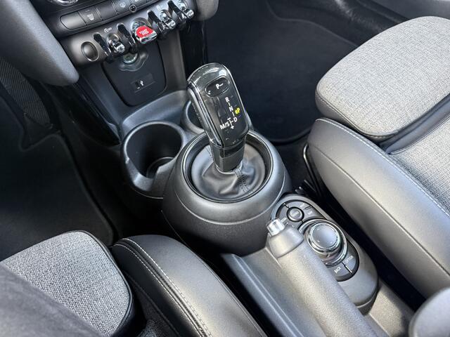 Mini COOPER 5-Deurs 1.5 Apple/Navi