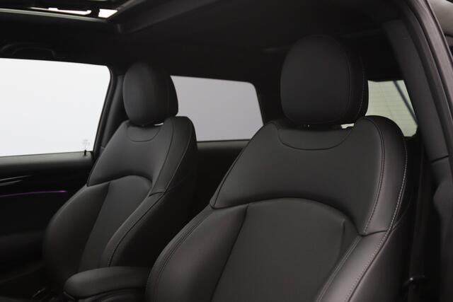 Mini COOPER 3-Deurs 1.5 136 PK Automaat Camden Plus Edition, Panoramadak, LED, Leder, Climate Control