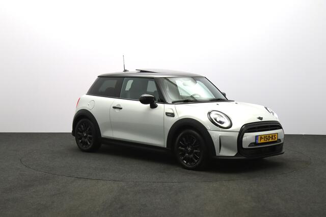 Mini COOPER 3-Deurs 1.5 136 PK Automaat Camden Plus Edition, Panoramadak, LED, Leder, Climate Control