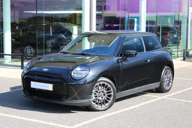 Mini COOPER Hatchback E / Head-Up / LED / Stoelverwarming / Getint glas / 17" U-Spoke grey