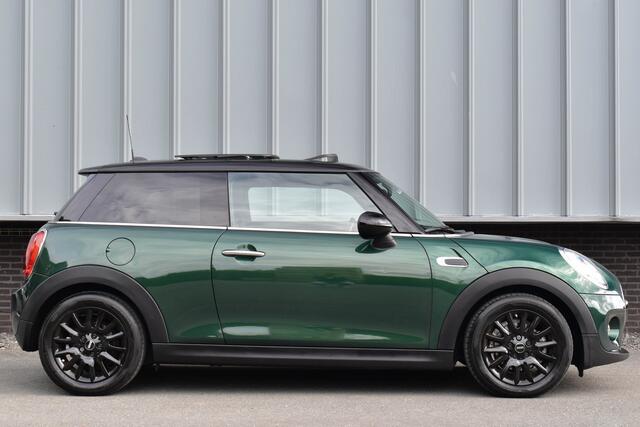 Mini COOPER 3-Deurs 1.5 Salt | Pano | Navi | Dealer onderhoud | NL AUTO | Airco