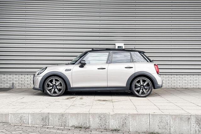 Mini COOPER 5-deurs 1.5 MINI Yours