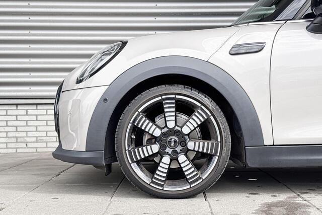 Mini COOPER 5-deurs 1.5 MINI Yours