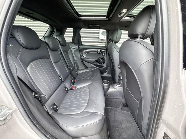 Mini COOPER 5-deurs 1.5 MINI Yours