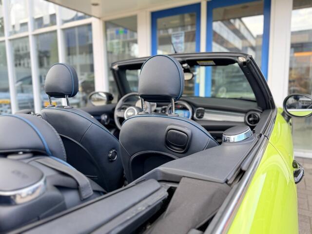 Mini COOPER Cabrio 1.5 Cooper Sidewalk Edition I Carplay I HUD I Stoelverw.