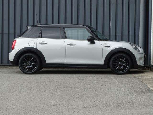 Mini COOPER 5-Deurs 1.5 Chili 5-Deurs Automaat | Apple CarPlay | Harman/Kardon